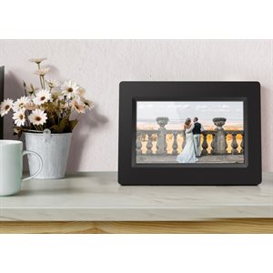 ALURATEK 7 " WIFI Digital Photo Frame w/ Touchscreen IPS Display & 4 GB Memory